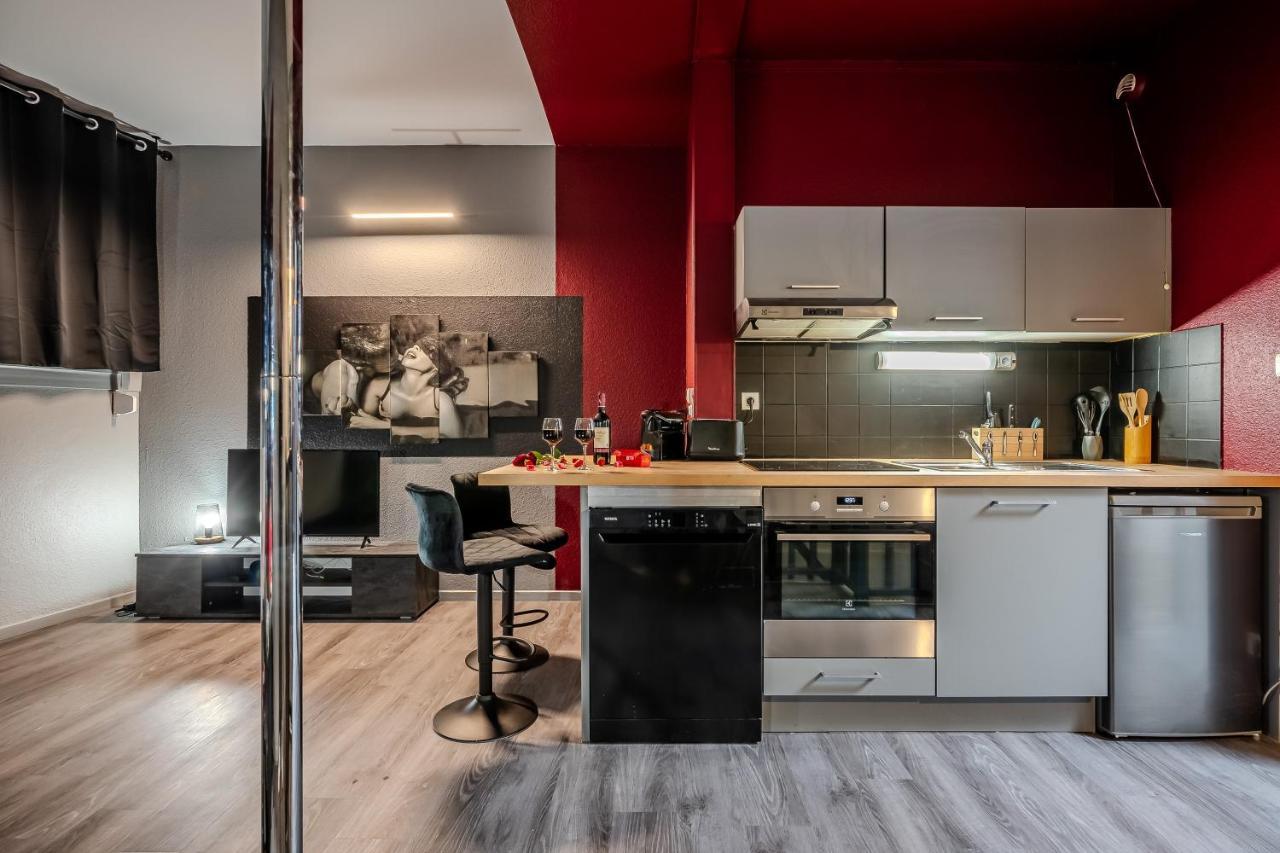 Cocon Sensuel - 50 Nuances - Les Cocons De Nath Apartment Montbéliard Екстериор снимка