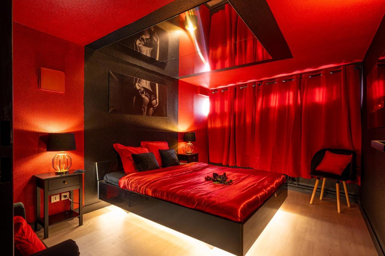 Cocon Sensuel - 50 Nuances - Les Cocons De Nath Apartment Montbéliard Екстериор снимка