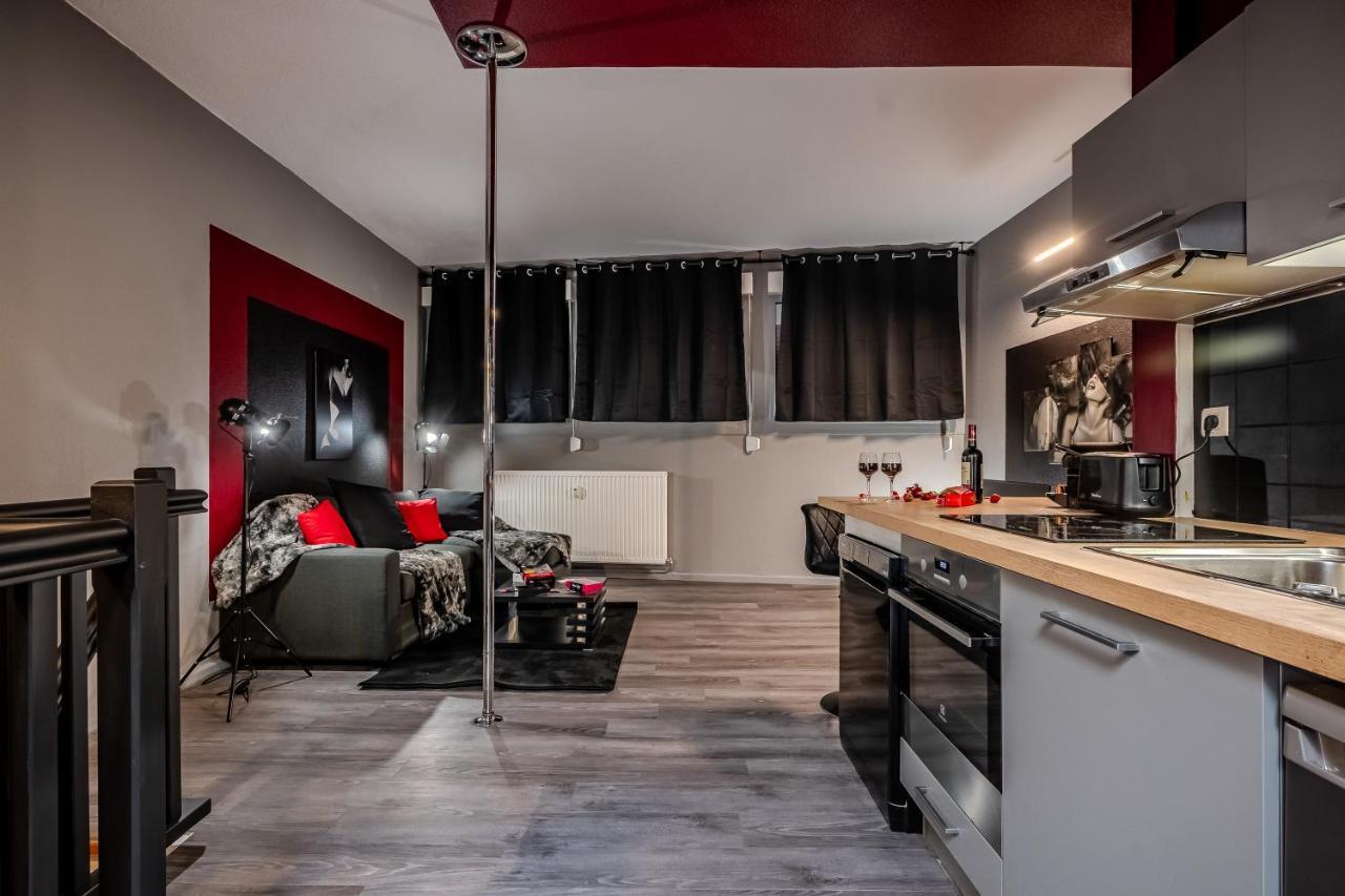 Cocon Sensuel - 50 Nuances - Les Cocons De Nath Apartment Montbéliard Екстериор снимка