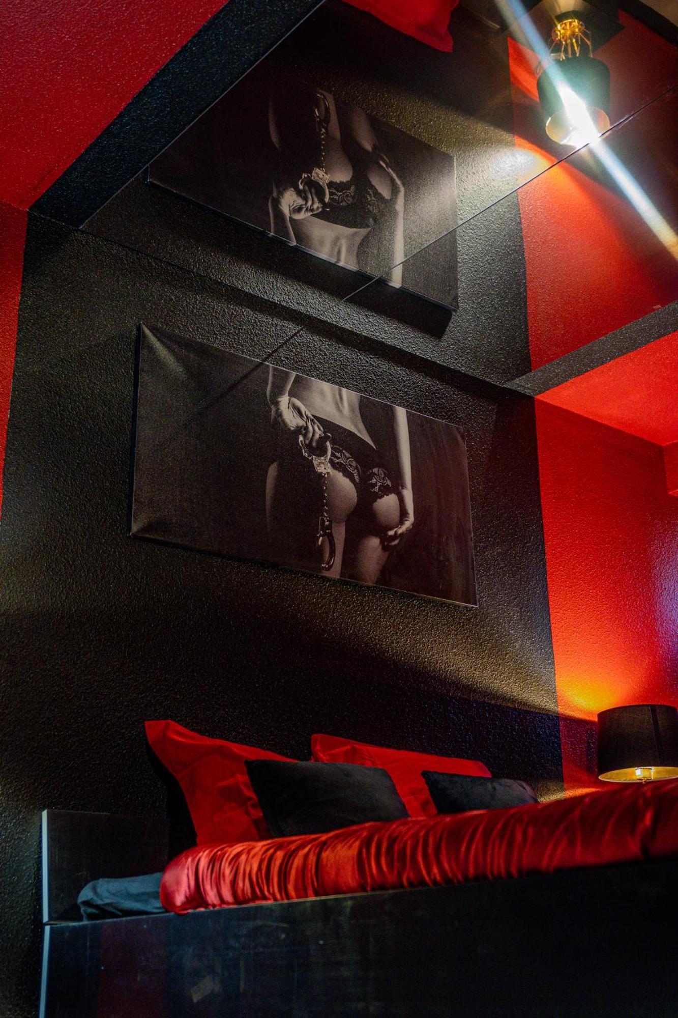 Cocon Sensuel - 50 Nuances - Les Cocons De Nath Apartment Montbéliard Екстериор снимка