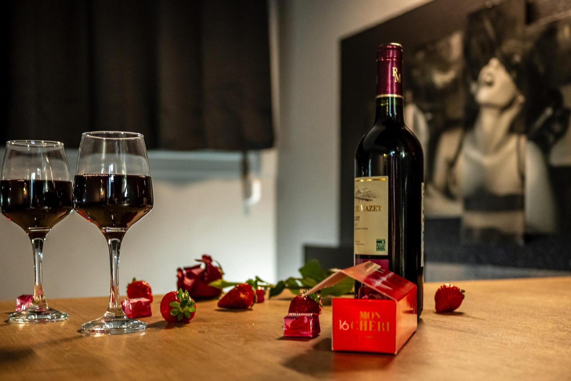 Cocon Sensuel - 50 Nuances - Les Cocons De Nath Apartment Montbéliard Екстериор снимка